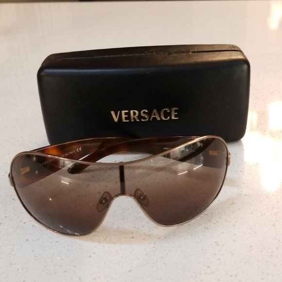 Versace Accessories - Authentic Beautiful Versace Sunglasses 2061-B